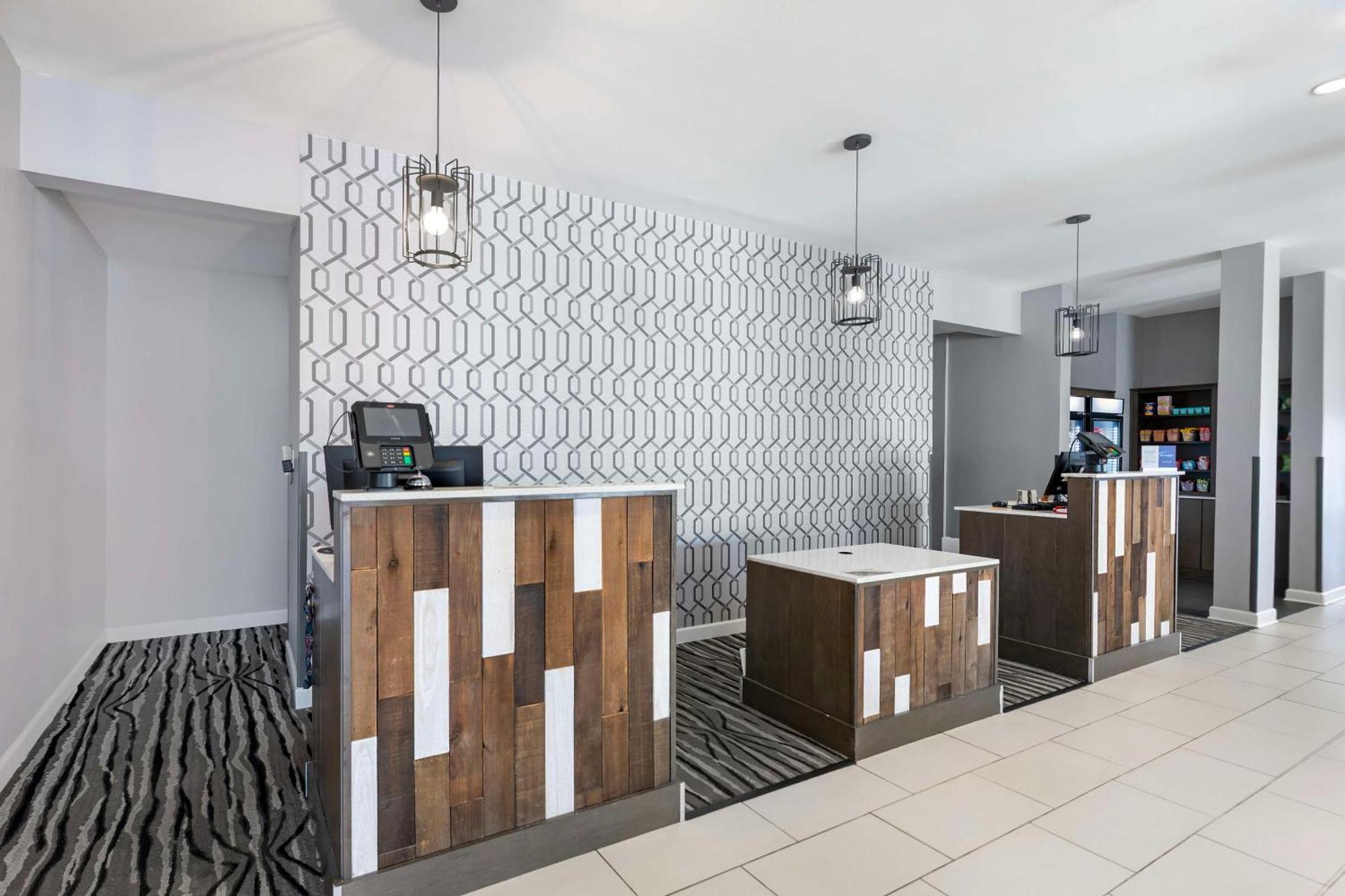 Best Western Plus Executive Residency Marion Exteriör bild